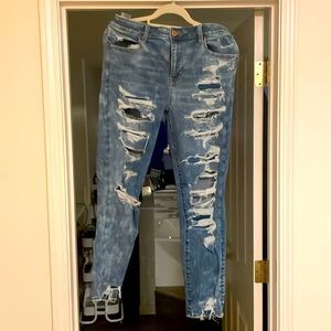 Size 16 regular ripped distressed AE American Eagle jeans